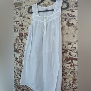 Kim Rogers White Swiss Dot cotton Lace Trim Chemise Sz S, Coastal Grandma gown